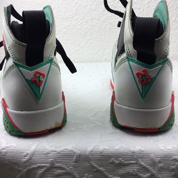 Nike Air Jordan Size 6 Youth Retro Basketball 705417-138 White Verde Sneakers. - Picture 10 of 11